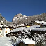 Cableway Apartment Canazei